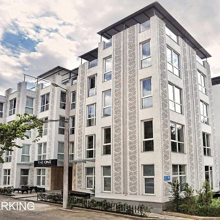The One Boutique Hotel Tbilisi Exterior photo