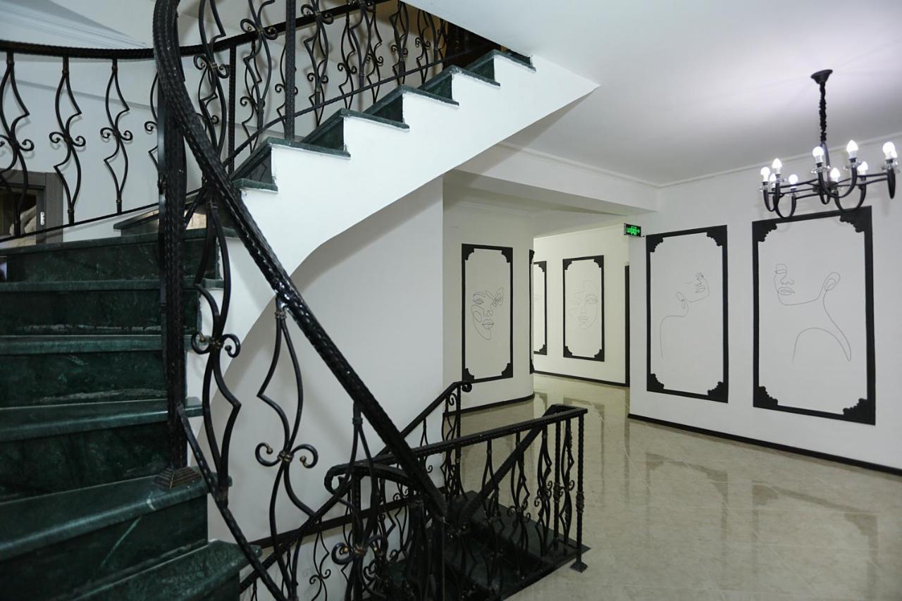 The One Boutique Hotel Tbilisi Exterior photo
