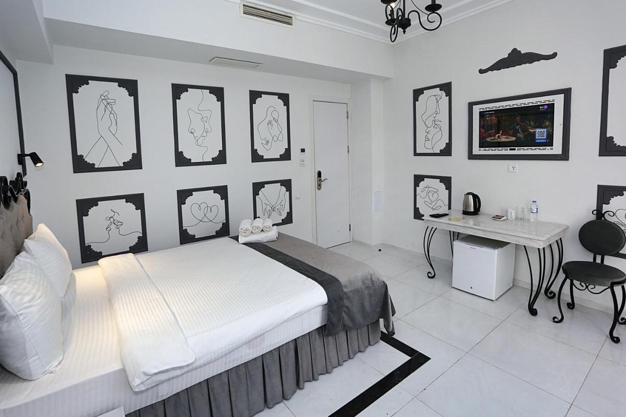 The One Boutique Hotel Tbilisi Exterior photo