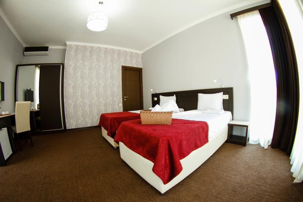 The One Boutique Hotel Tbilisi Exterior photo